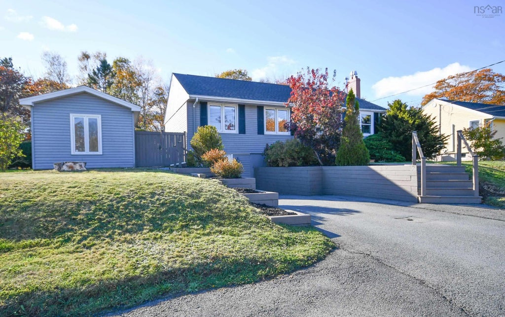 11 Walters Street, Dartmouth