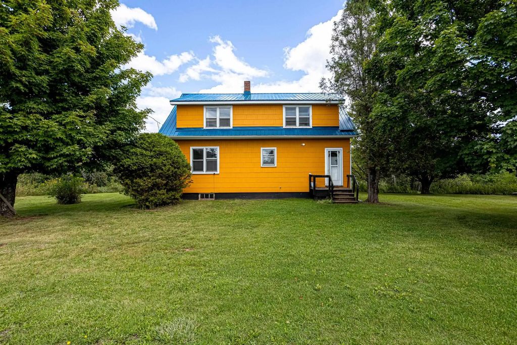 20 Highway 307, Wentworth Centre