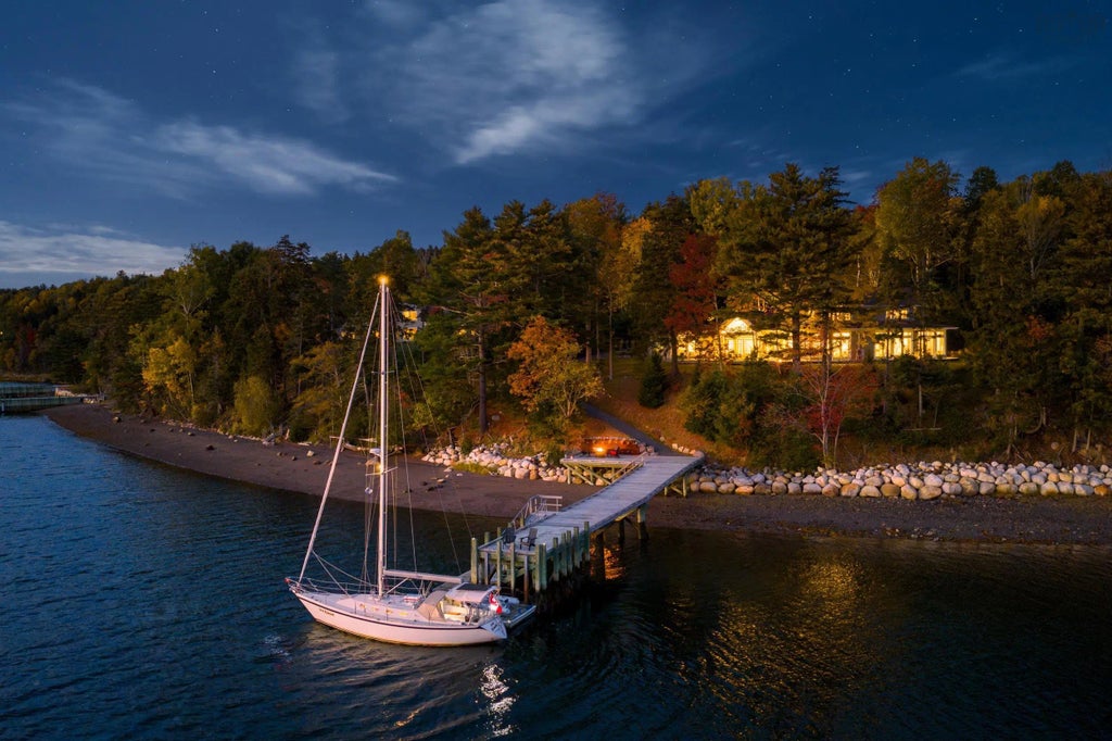 32 Himmelman Lane, Herman's Island