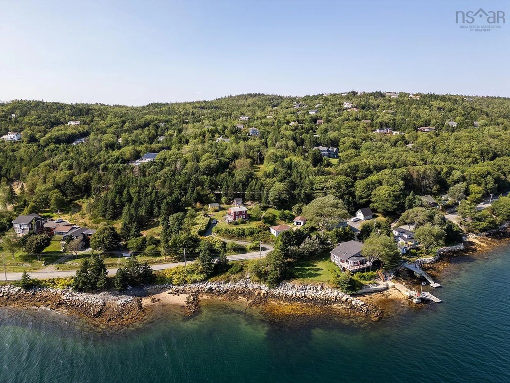 293 Hillside Drive, Boutiliers Point