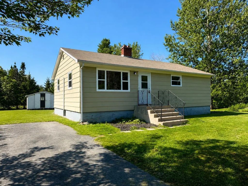 1286 Eastern Shore Road, Eagle Head