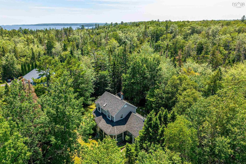 63 Schwartz Road, Hubbards