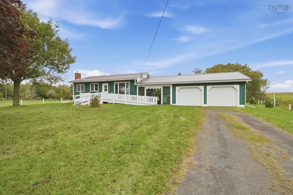 224 Martin Cross Road, Melanson
