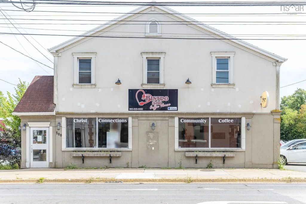 296-300 Main Street, Middleton
