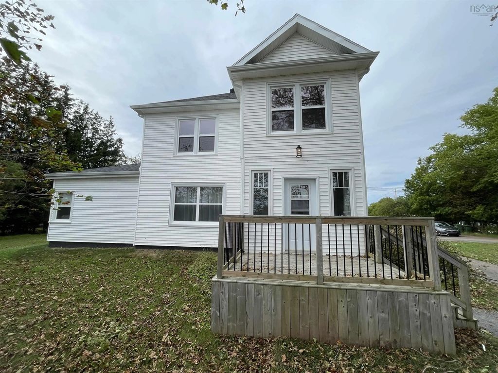 165 Ryland Avenue, Bible Hill