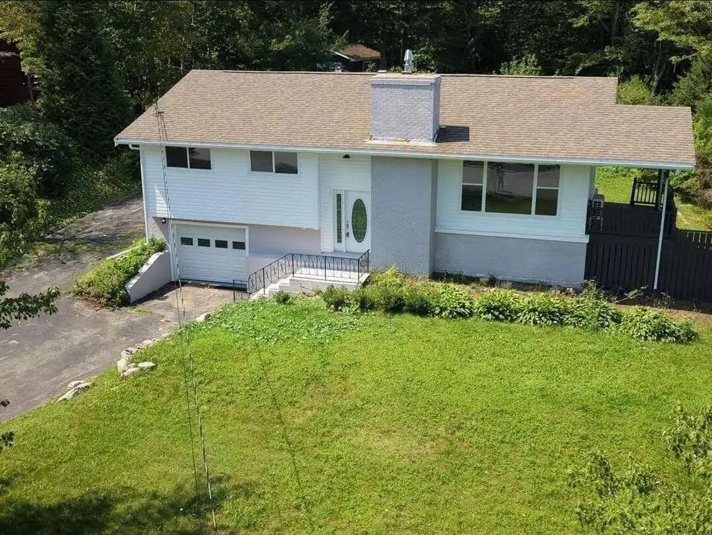 61 Chalamont Drive, Hammonds Plains