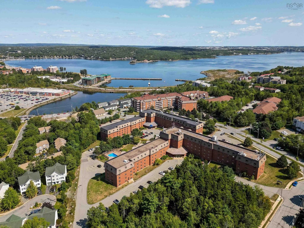 614 61 Nelsons Landing Boulevard, Bedford