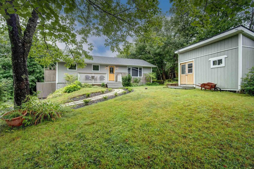 21 Cathy Road, Brookside