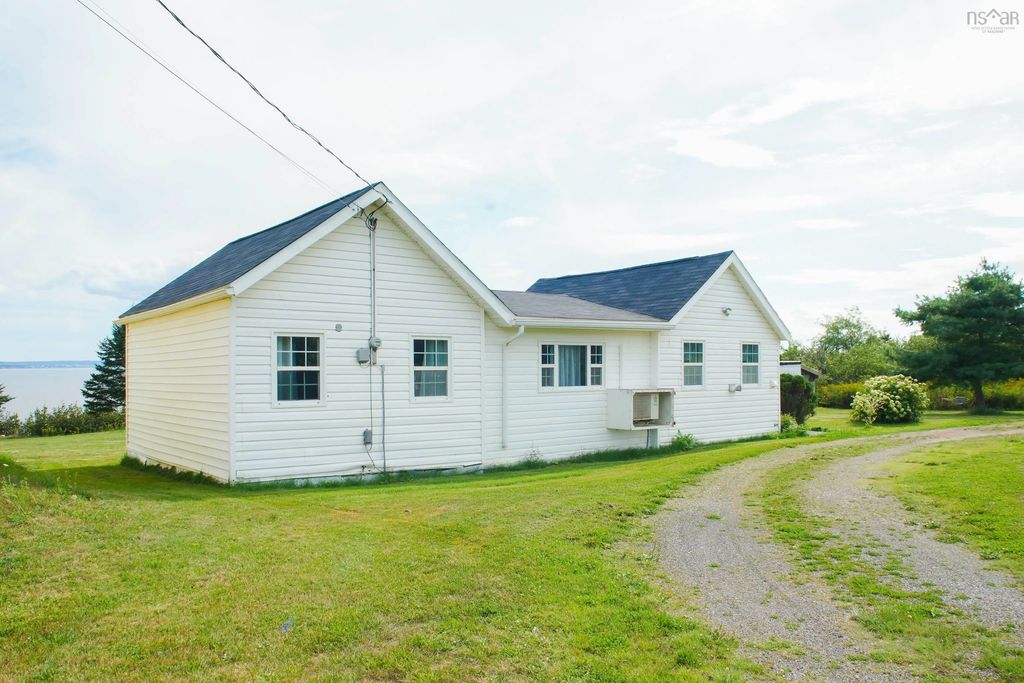 4606 Highway 2, Upper Economy