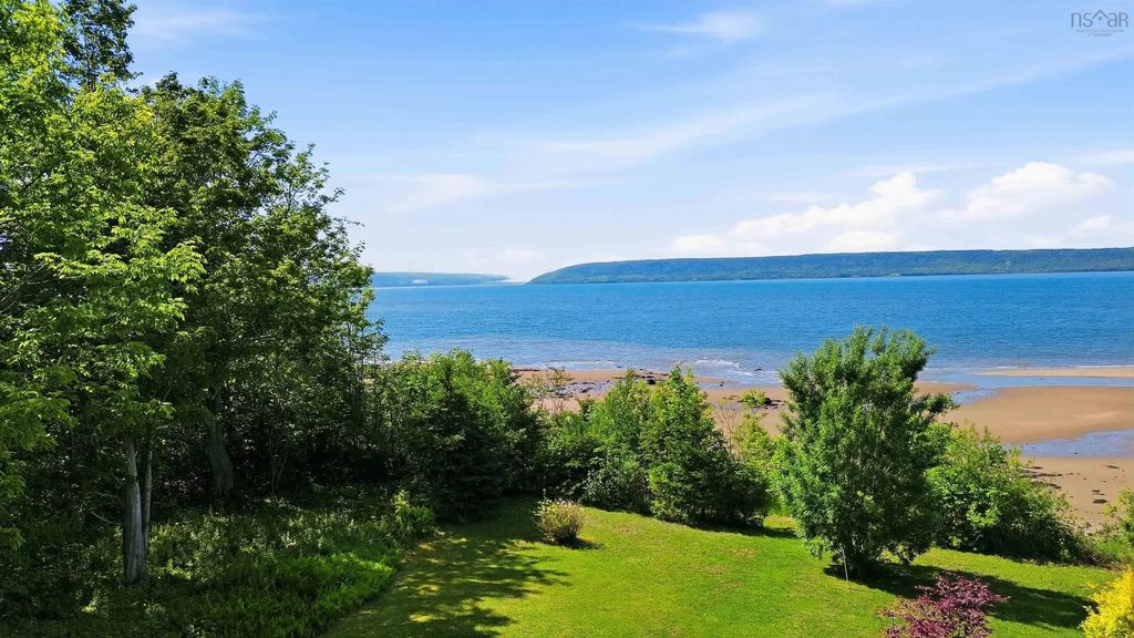 68 Shore Drive, Deep Brook