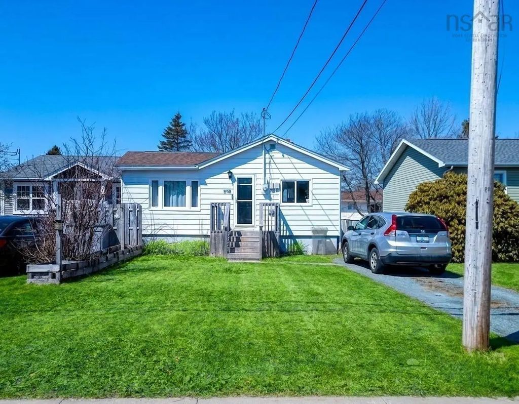 331 Chadwick Street, Dartmouth