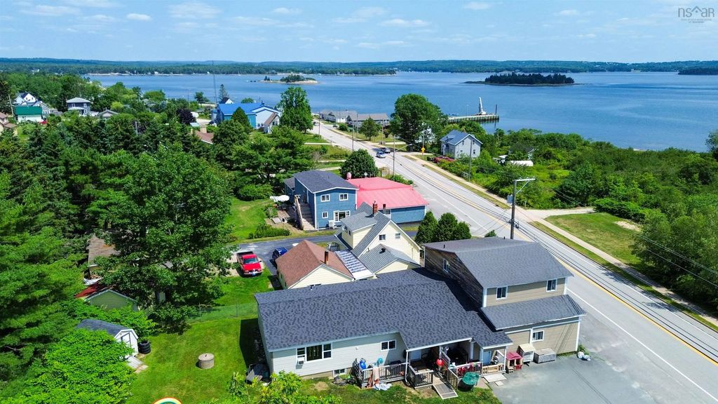 6452 Highway 3, Western Shore