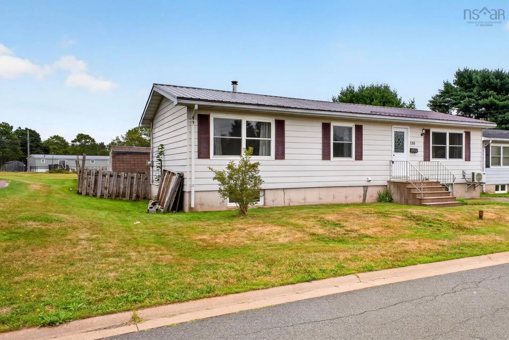 130 Passchendaele Avenue, Debert