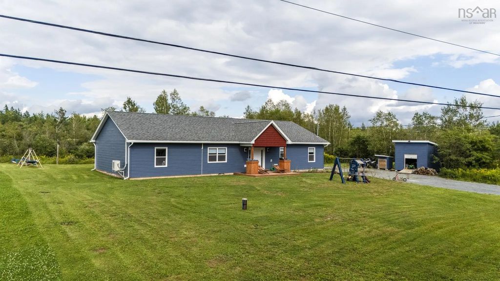 215 Grono Road, Dutch Settlement