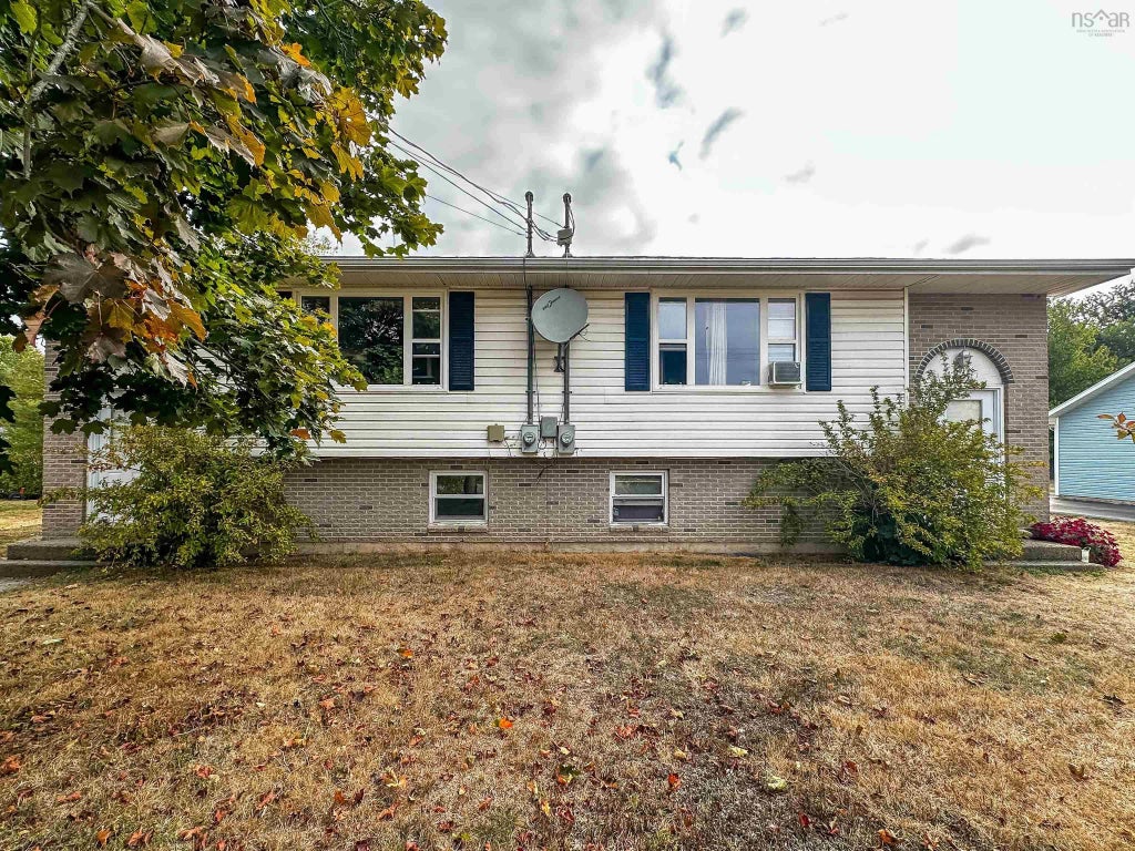 1142/1144 Andringa Drive, Cambridge