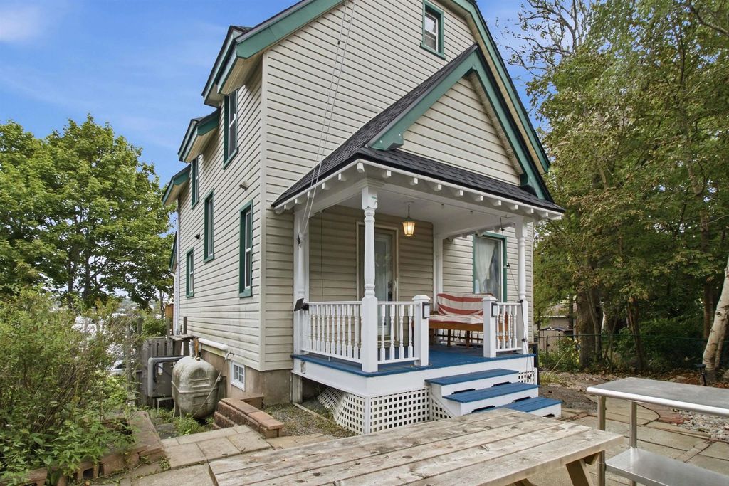3622 Barrington Street, Halifax