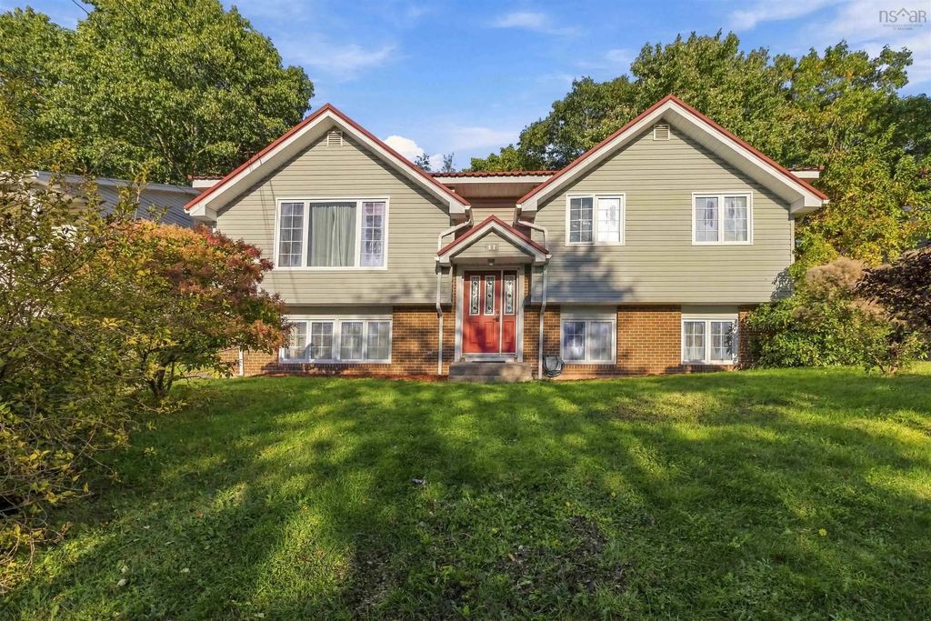 11 Riverview Crescent, Bedford