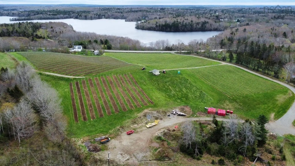 4113 340 Highway, Carleton