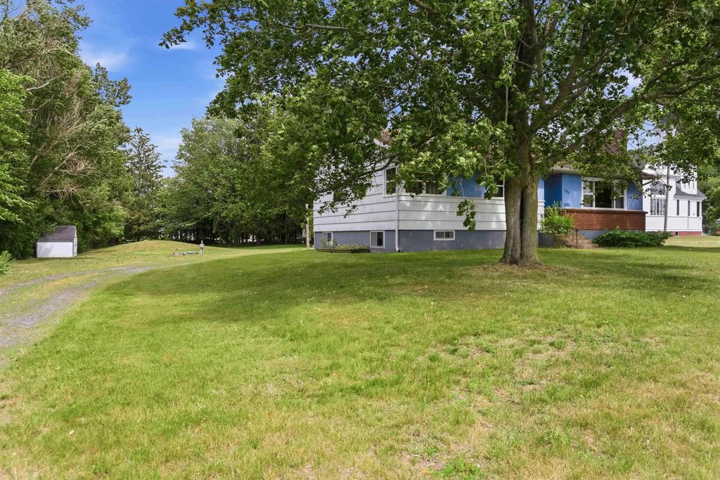 1022 Middle Dyke Rd, Upper Canard