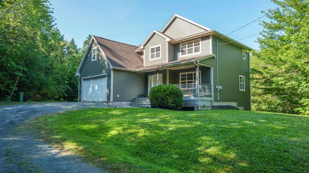 25 Hartland Drive, Grand Lake