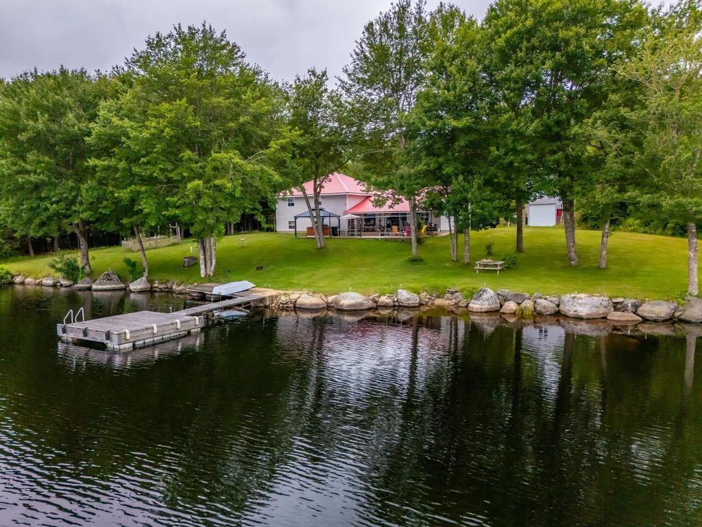 98 Provost Lake Road, Riverdale