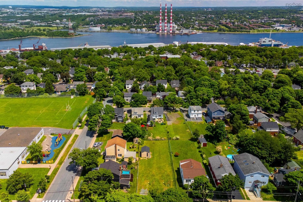 3613 Highland Avenue, Halifax