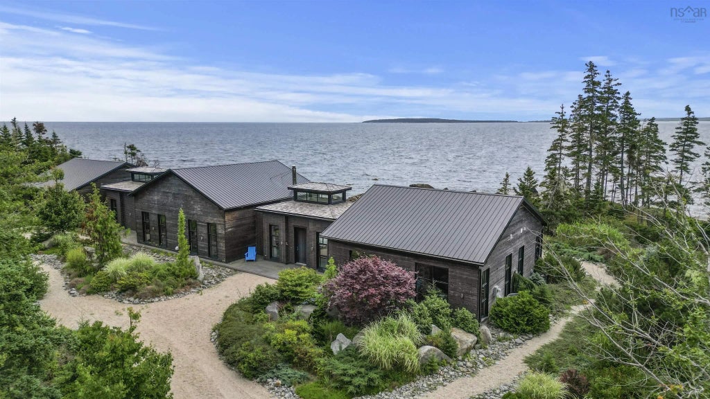 6999 Highway 3, Hunts Point