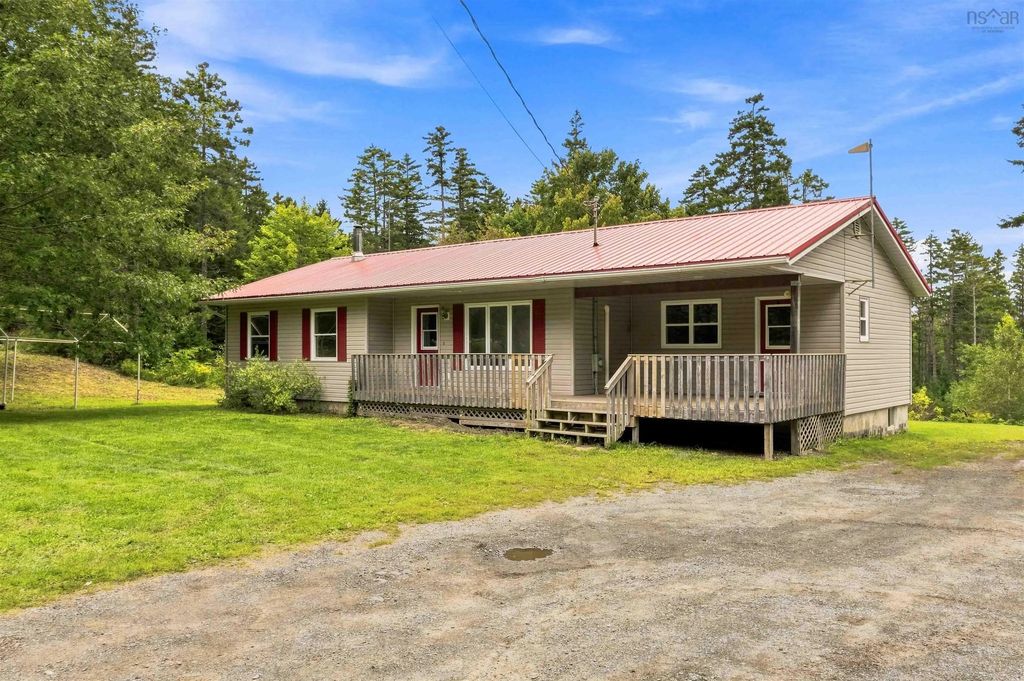 303 Crousetown Road, Conquerall Mills