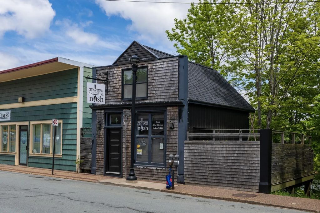 706 King Street, Bridgewater