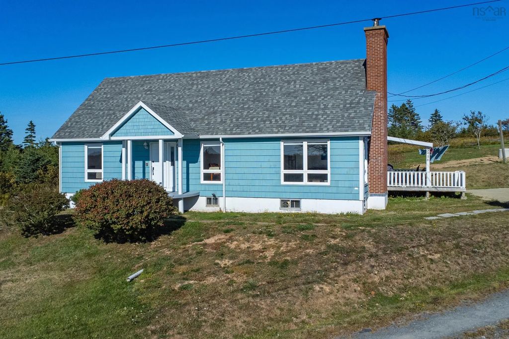 5956 Highway 1, Mavillette
