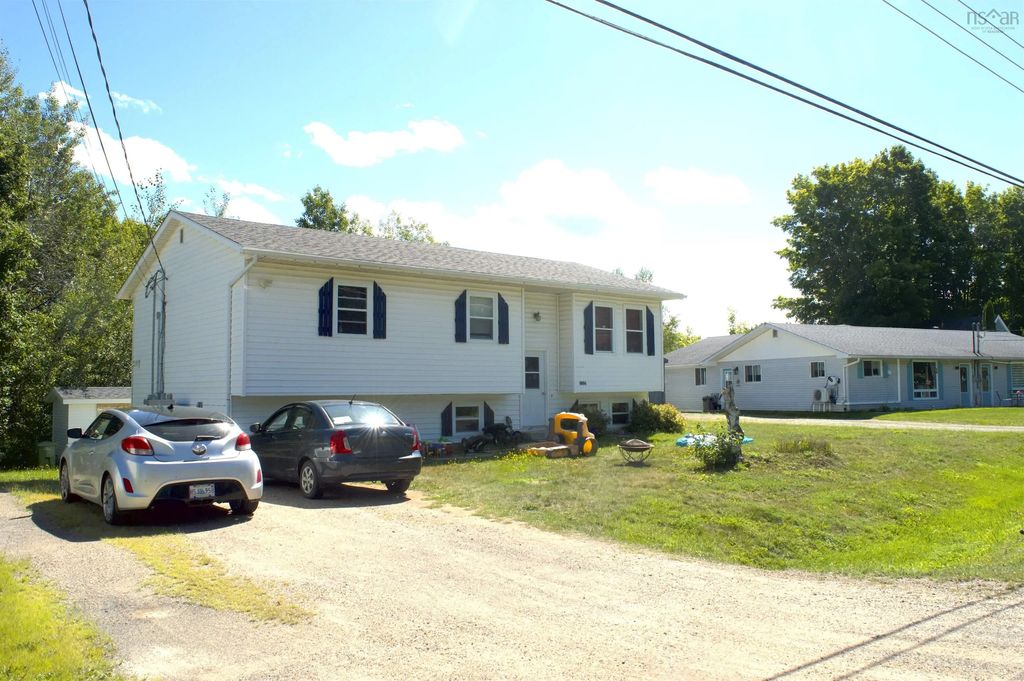 1086 Morse Lane, Centreville