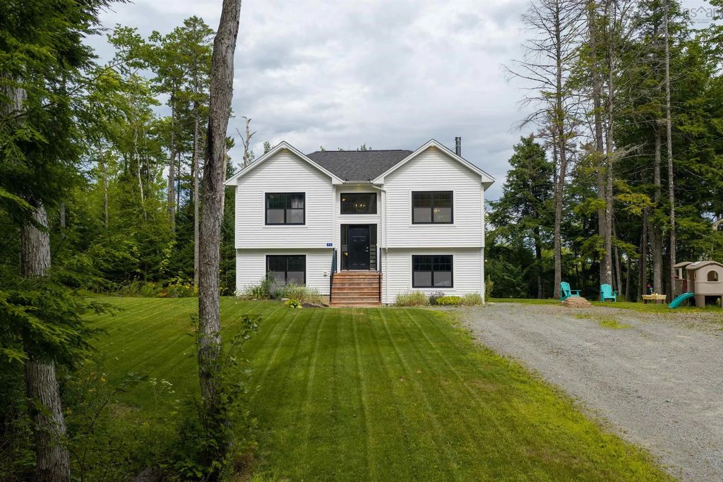 46 Chalet Lane, Beaver Bank