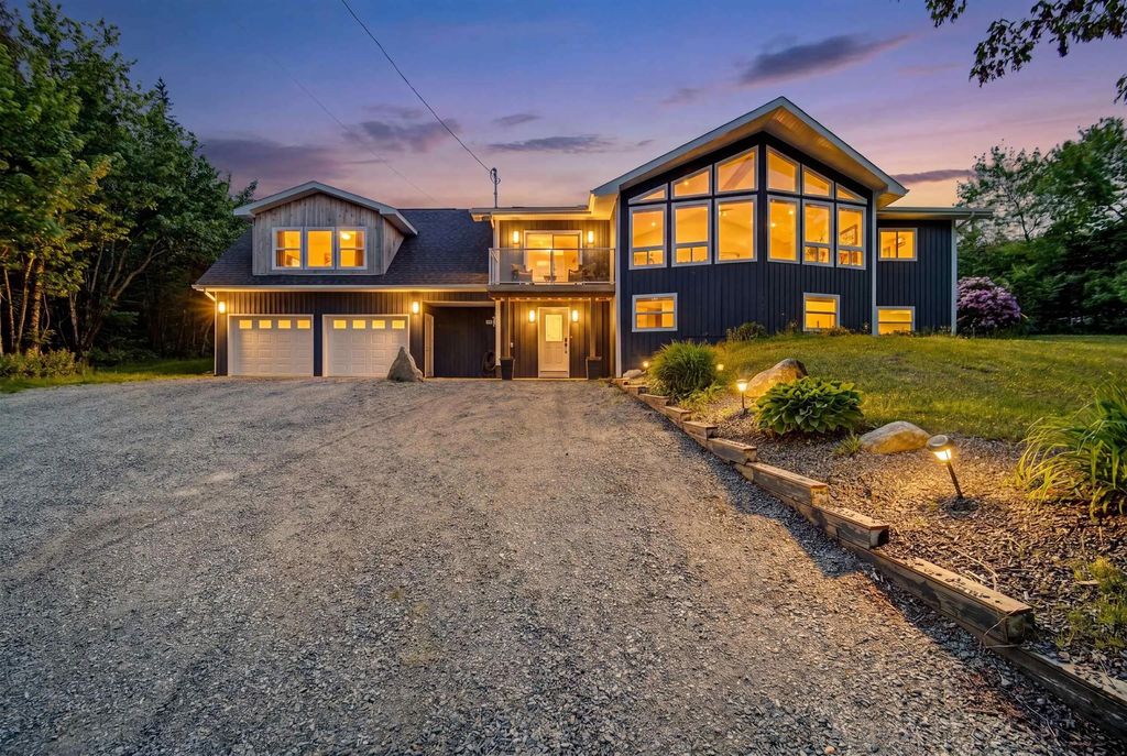 18 Delmerle Drive, Whites Lake