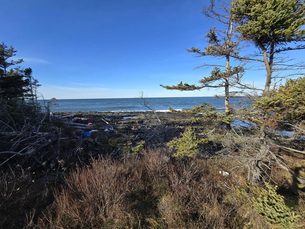 Lot Shore Road W, Delaps Cove