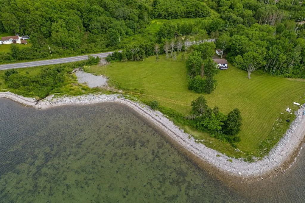7498 East Bay Highway, Big Pond