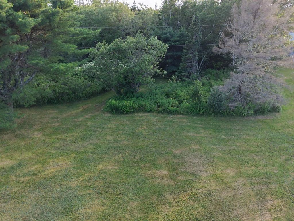 13713 Highway 316, Isaacs Harbour