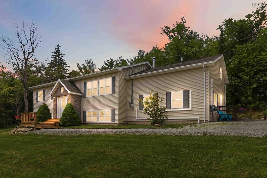 53 Megan Crescent, Middle Sackville