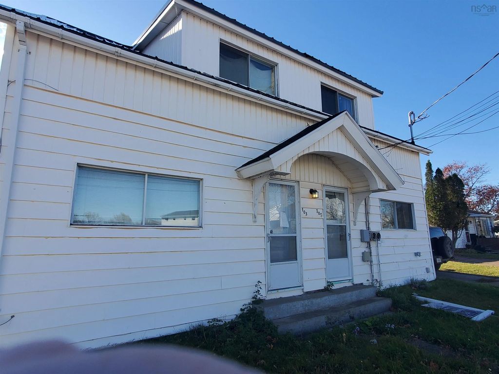 103/105 Acadia Avenue, Stellarton