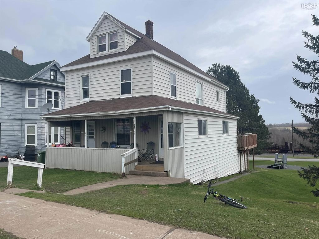 147 Mackay Street, Stellarton
