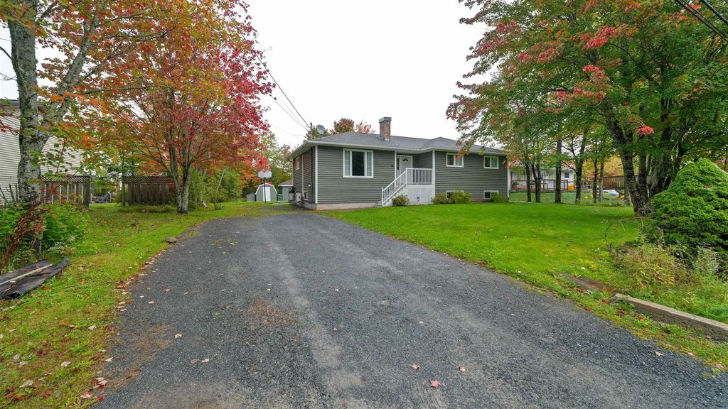 26 Poplar Drive, Lantz