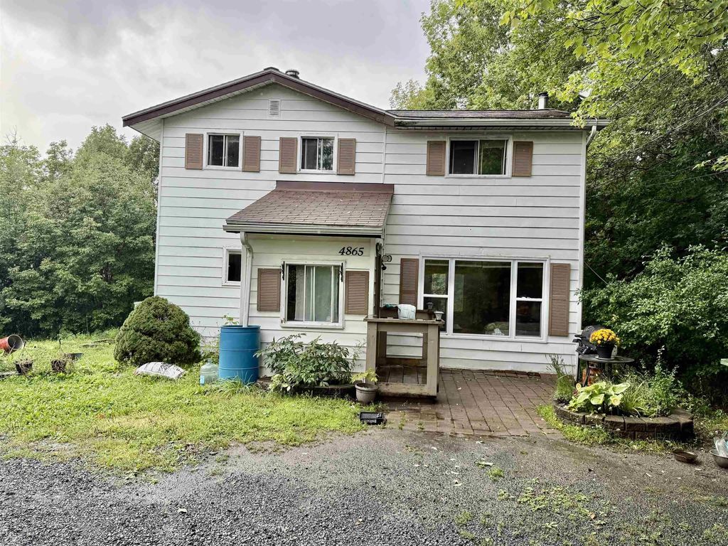 4865 Highway 2, Wellington
