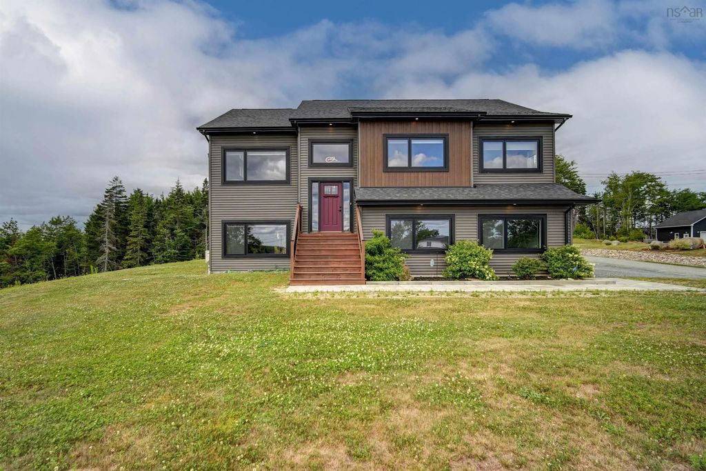 911 Mccabe Lake Drive, Middle Sackville