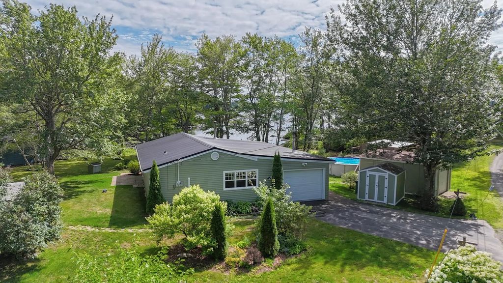 21 Lakeview Road, Hemford