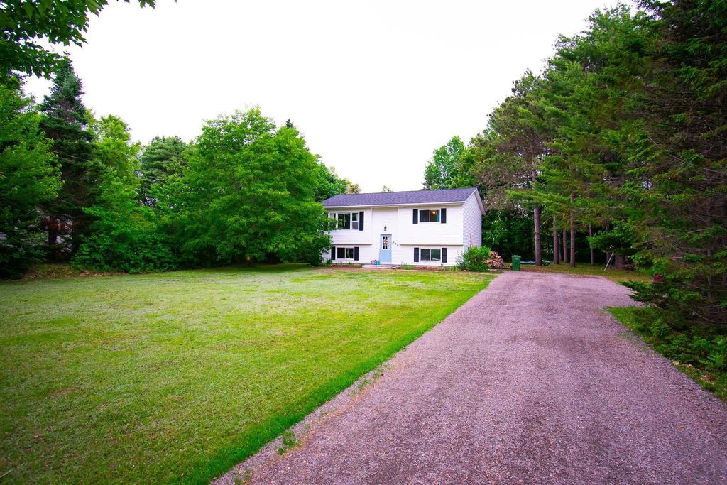 530 Bluenose Avenue, Meadowvale