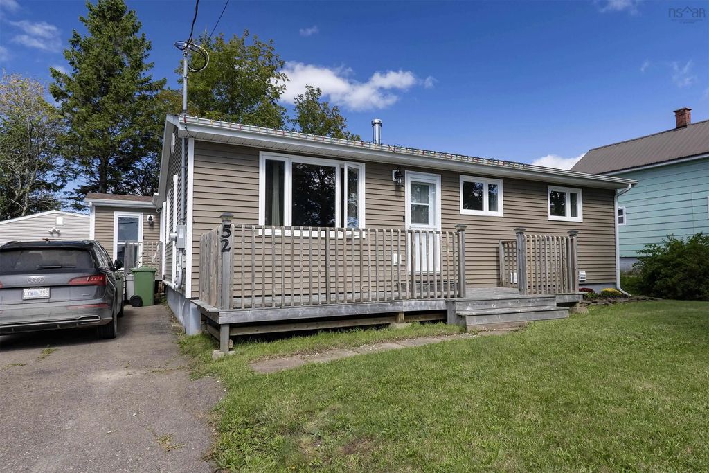 52 Queen Street, Springhill
