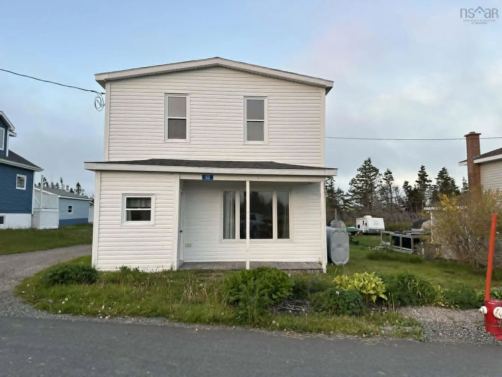 52 Pepperell Street, Louisbourg
