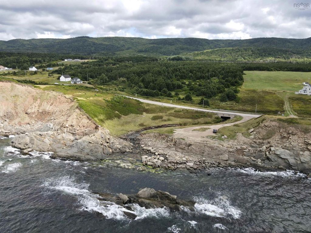 Lot 2 Cabot Trail, Terre Noire