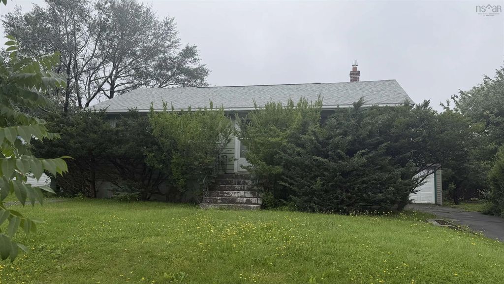 6 Lucien Drive, Dartmouth