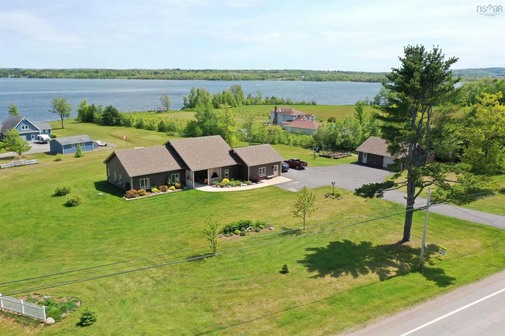 2162 Highway 376, Lyons Brook