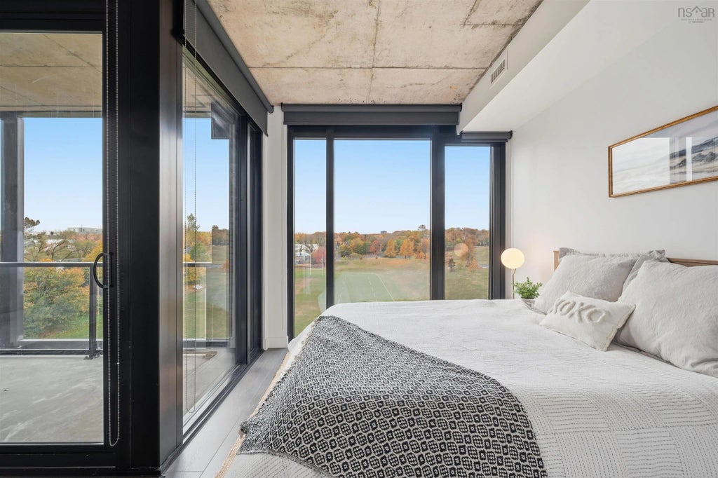 602 1048 Wellington Street, Halifax